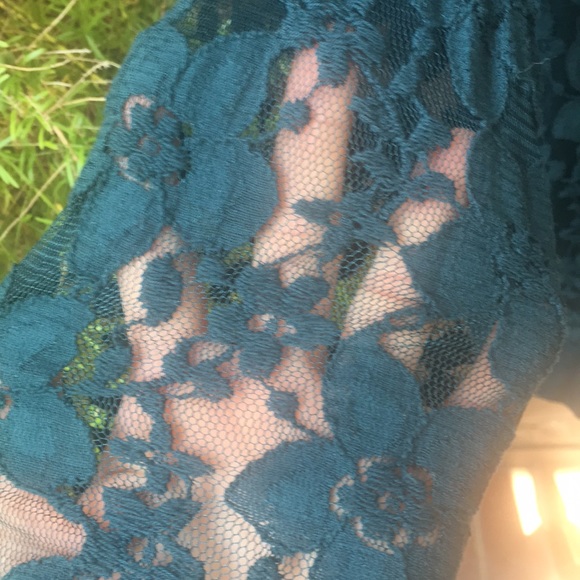 Adrianna Papell Lace - Picture 4 of 9